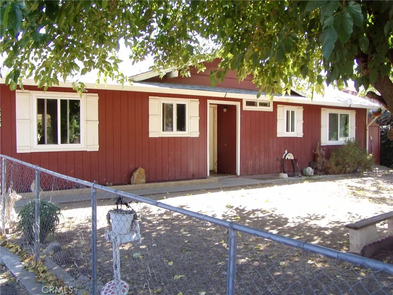 8636 Highway 99E, Los Molinos, CA 96055