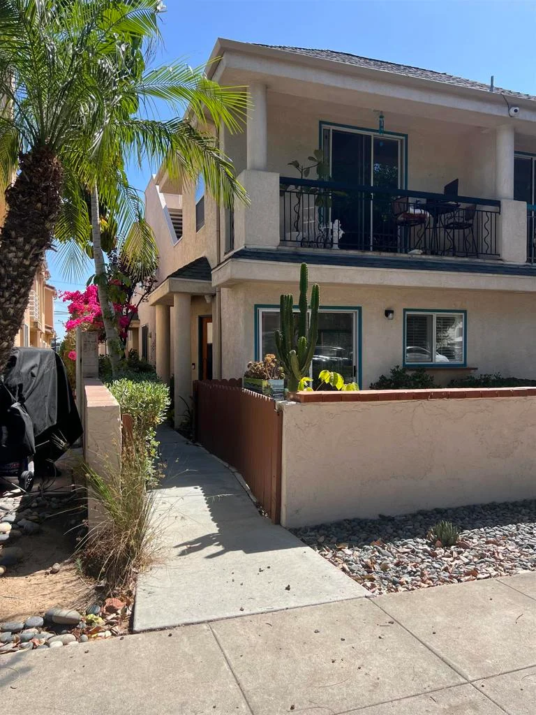 1047 Beryl, San Diego, CA 92109