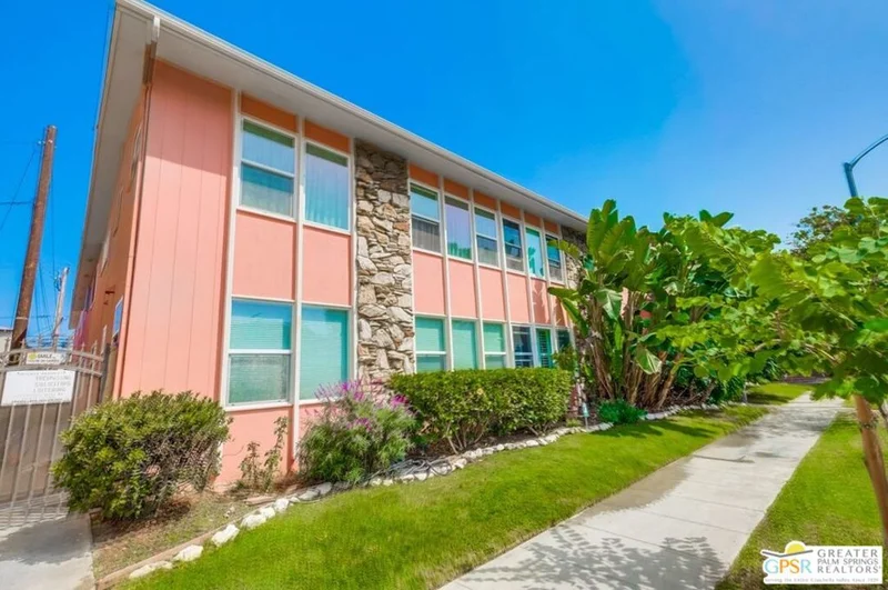 1023 E 1st Street 10, Long Beach, CA 90802