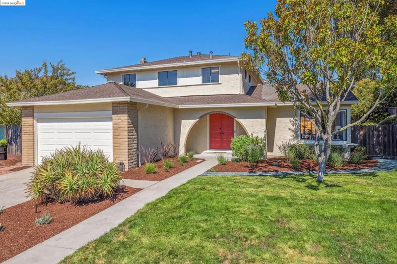100 Big Bear Ct, Richmond, CA 94803