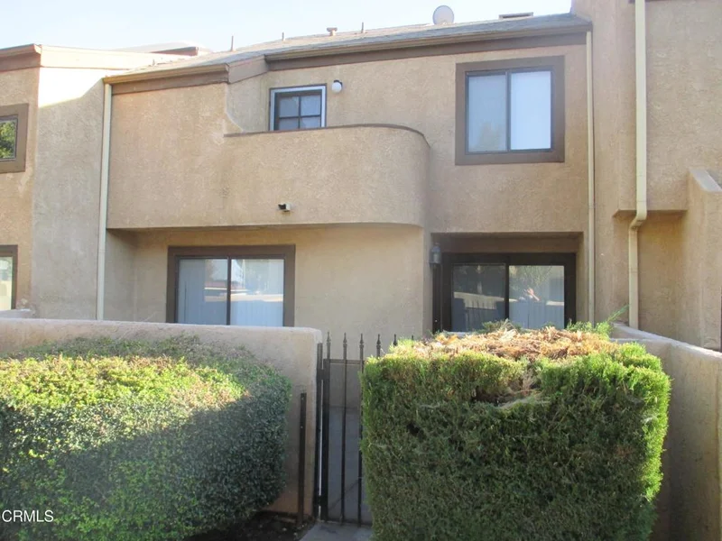 1845 E Avenue J4 E 5, Lancaster, CA 93535