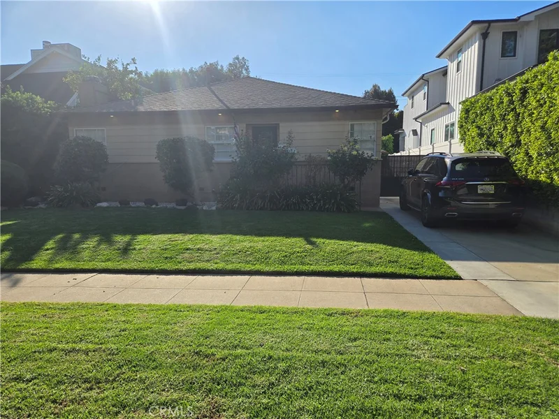 4133 Laurelgrove Avenue, Studio City, CA 91604