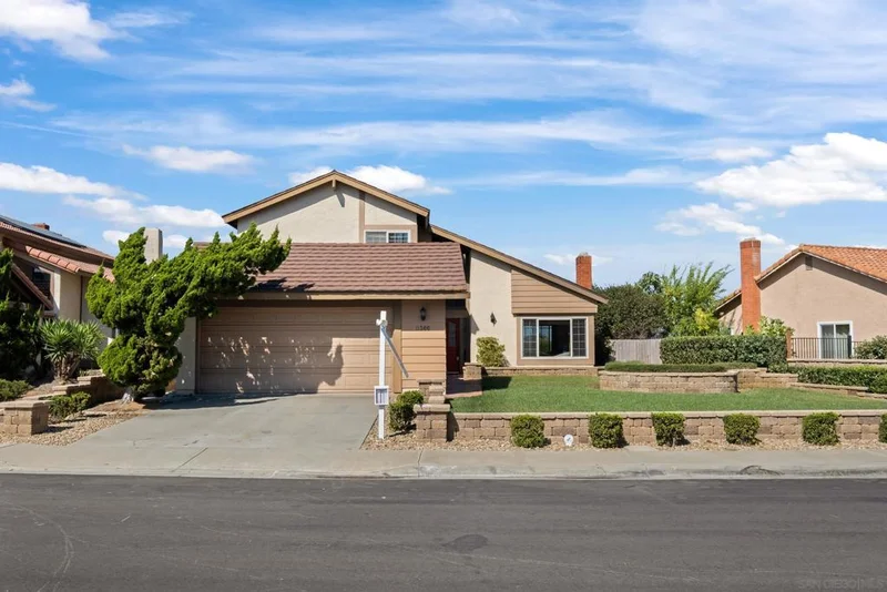 11366 Turtleback Ln, San Diego, CA 92127