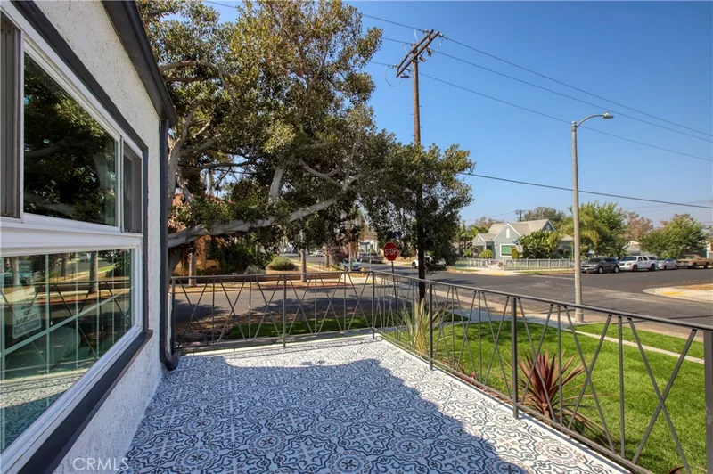 1858 W 78th Street, Los Angeles, CA 90047