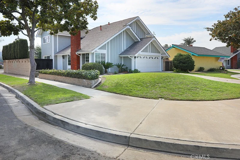 6198 E Woodsboro Avenue, Anaheim Hills, CA 92807