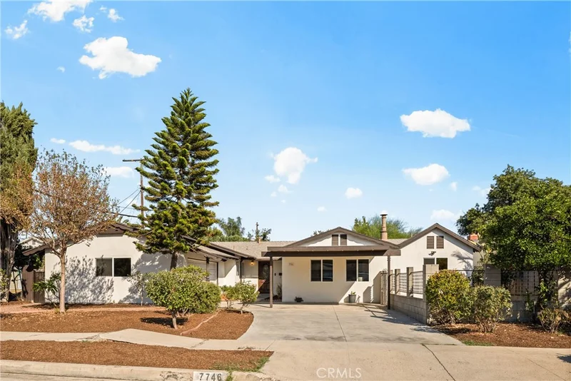 7746 Nagle Avenue, North Hollywood, CA 91605