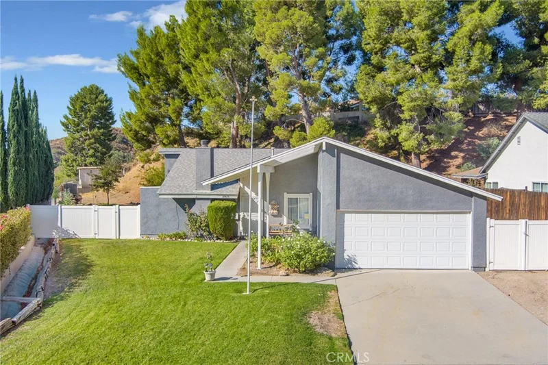 29635 Grandifloras Road, Canyon Country, CA 91387