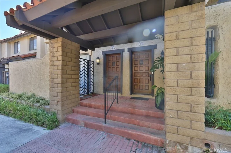 421 E Mission Rd 27, Alhambra, CA 91801