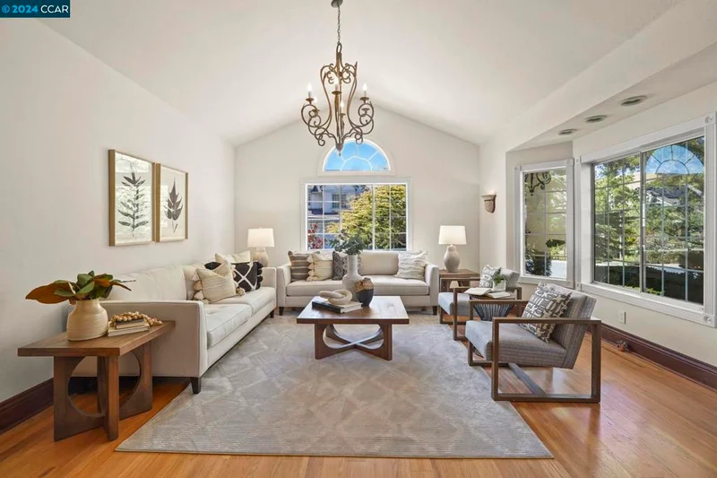 301 Windmill Canyon Pl, Clayton, CA 94517