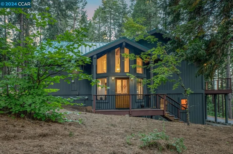 10266 Missouri Bar Rd, Nevada City, CA 95959