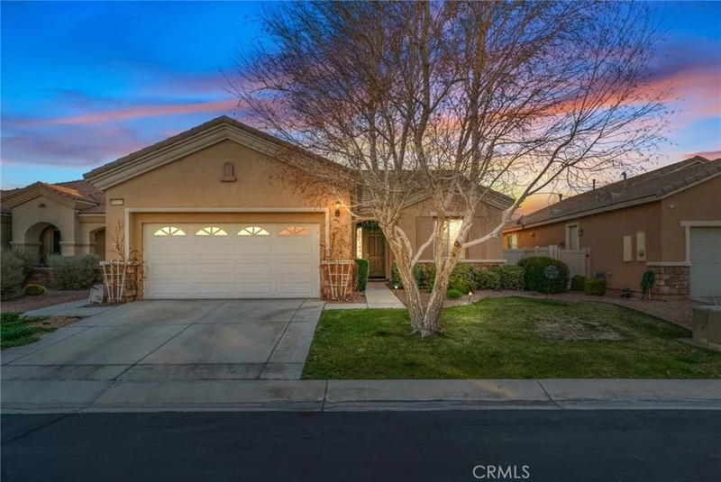 10122 Darby Road, Apple Valley, CA 92308