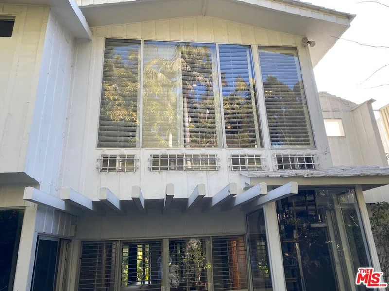4519 Finley Avenue, Los Angeles, CA 90027