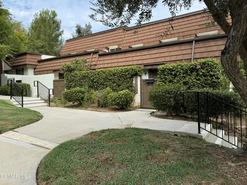 10175 Larwin Avenue 1, Chatsworth, CA 91311