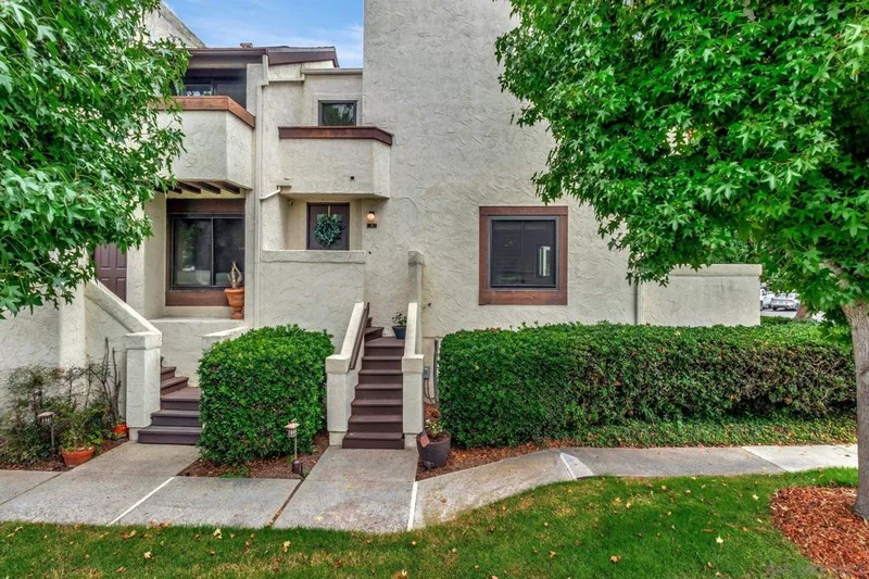 2250 Caminito Pescado 1, San Diego, CA 92107