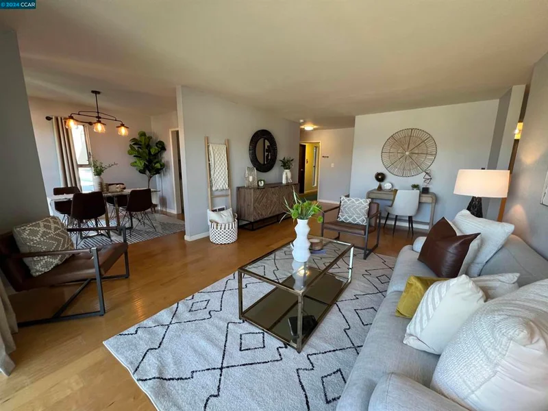 425 Orange 101, Oakland, CA 94610