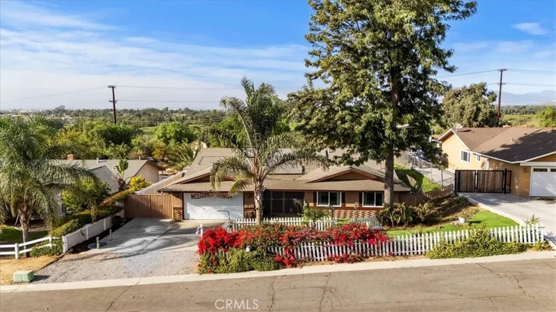 191 Grulla Court, Norco, CA 92860