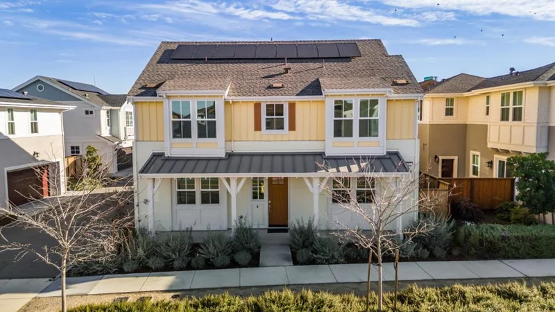 302 Caulfield Lane, Petaluma, CA 94952
