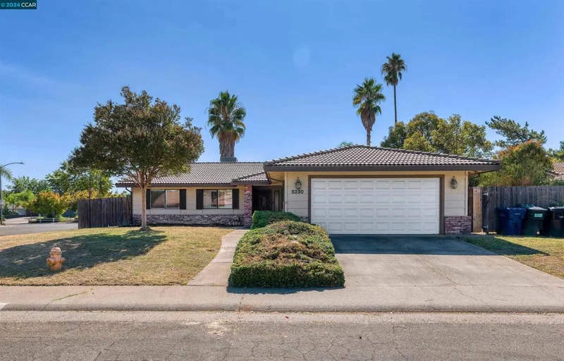 5230 Linda Lou Dr
