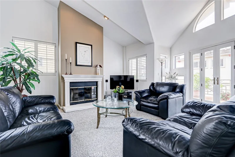 511 N Irena Avenue B, Redondo Beach, CA 90277