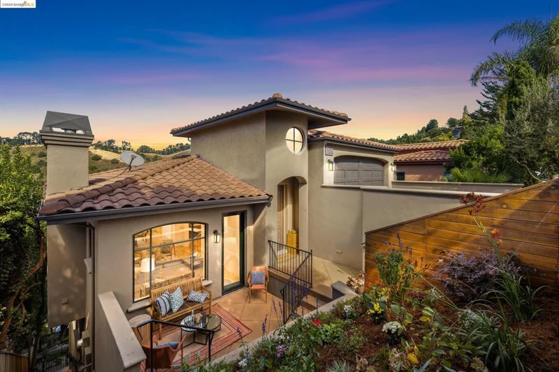 1033 Amito Dr, Berkeley, CA 94705