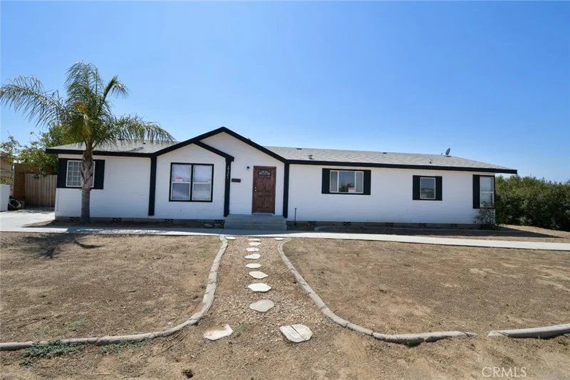 27321 La Piedra Road, Menifee, CA 92584