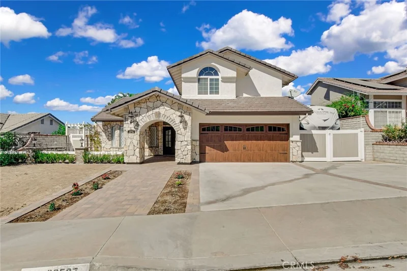 22537 Poplar Street, Saugus, CA 91390