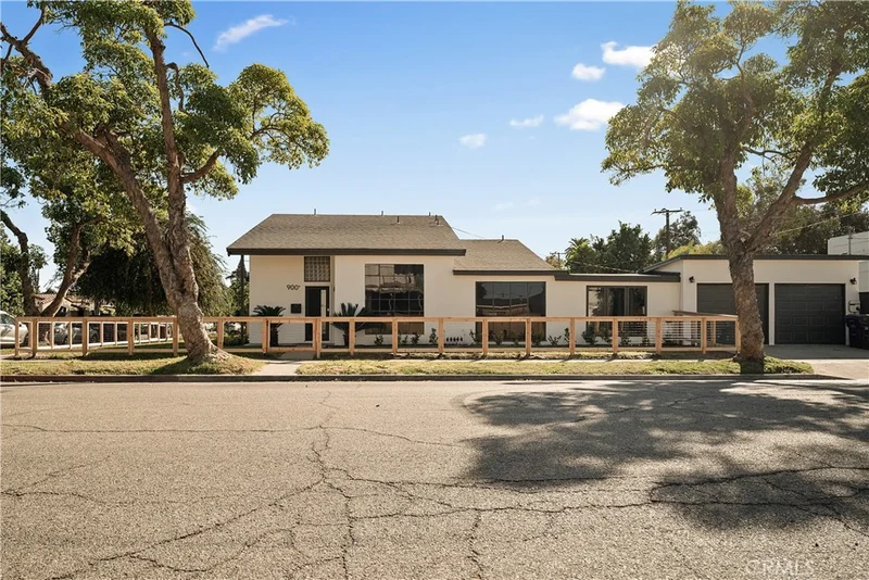 900 W Hill Street, Long Beach, CA 90806