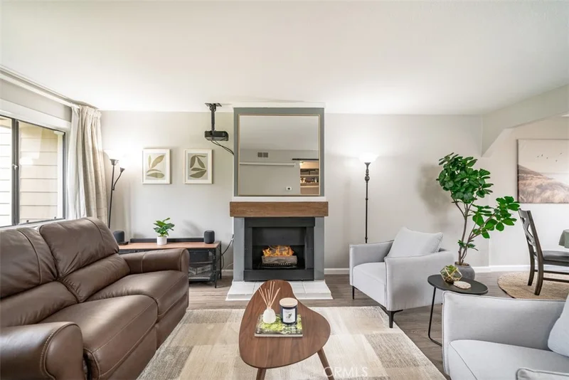 19 Latitude Court 14, Newport Beach, CA 92663