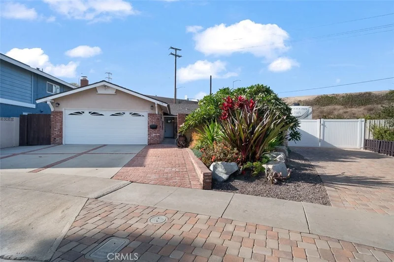 1178 Charleston Street, Costa Mesa, CA 92626