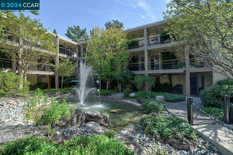 1129 Avenida Sevilla 8B, Walnut Creek, CA 94595