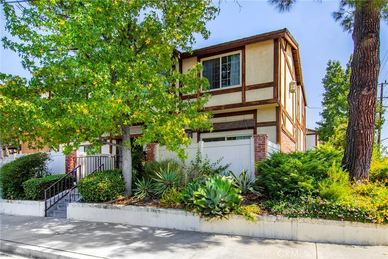 22525 Sherman Way 101, West Hills, CA 91307