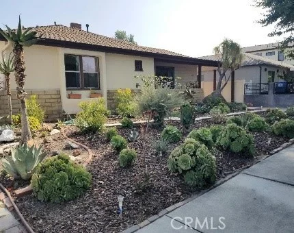 5246 Beeman Avenue, Valley Village, CA 91607