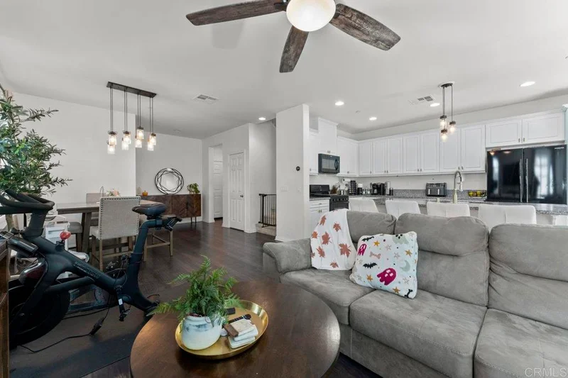 8618 Skylight Way, Lakeside, CA 92040