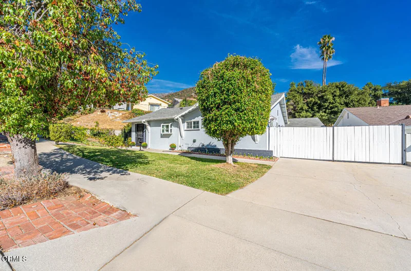 10054 Pali Avenue, Tujunga, CA 91042