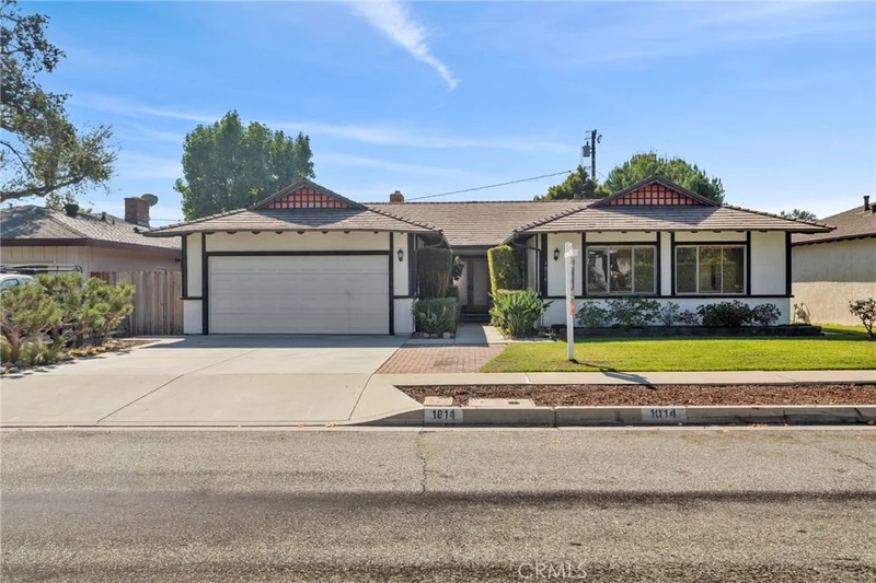 1014 E Lemon Avenue, Monrovia, CA 91016