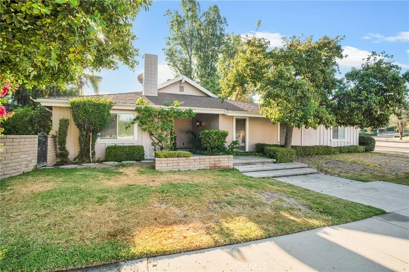 22850 Margarita Drive, Woodland Hills, CA 91364
