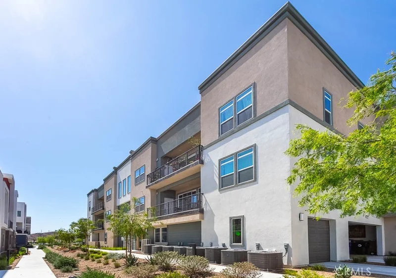 26955 Prospectors Road 301, Valencia, CA 91381