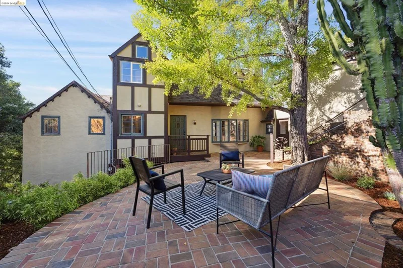 89 Arden Rd, Berkeley, CA 94704