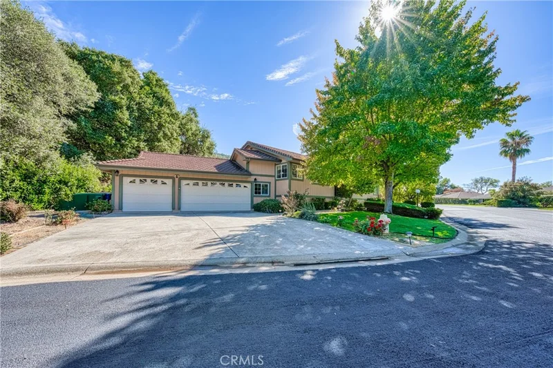 Photo 2 of 8656 Paradise Valley Boulevard