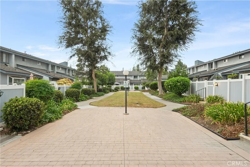 900 W Sierra Madre Avenue 161, Azusa, CA 91702