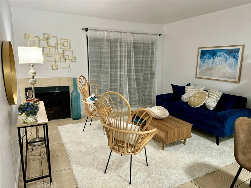 450 E 4th Street 323, Santa Ana, CA 92701