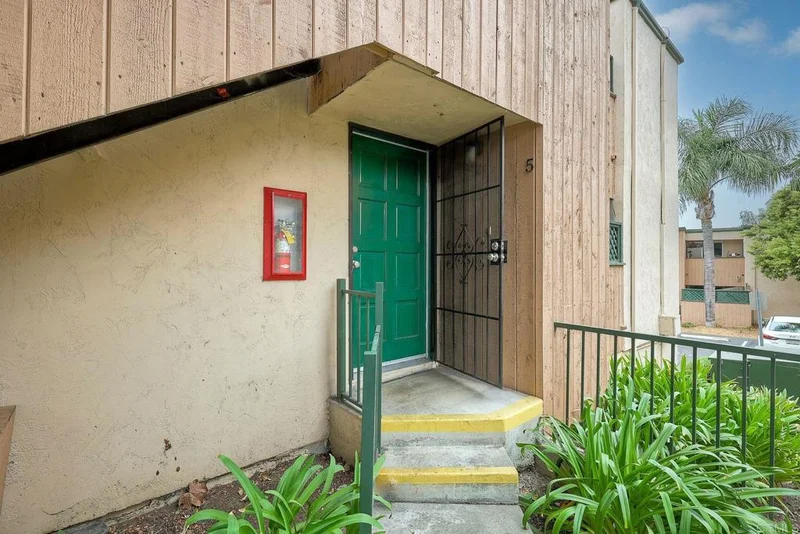 8727 Lake Murray Boulevard 5, San Diego, CA 92119