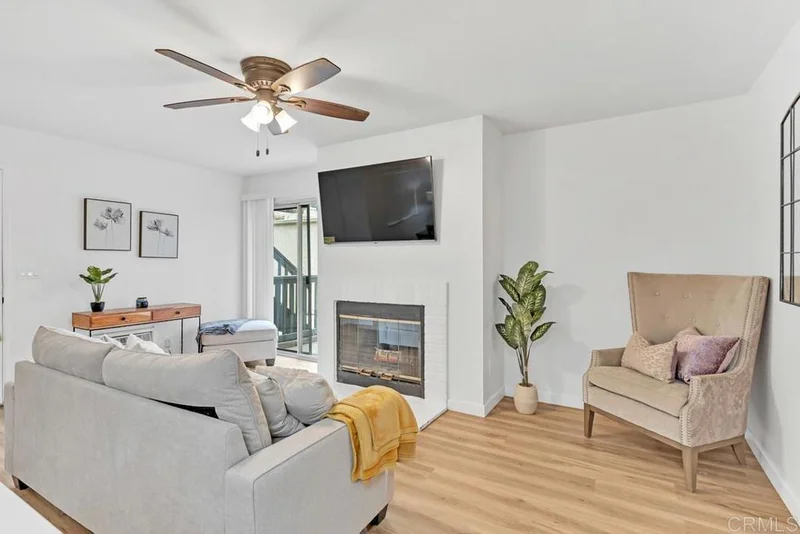 8475 Avenida Angulia 33, Spring Valley, CA 91977