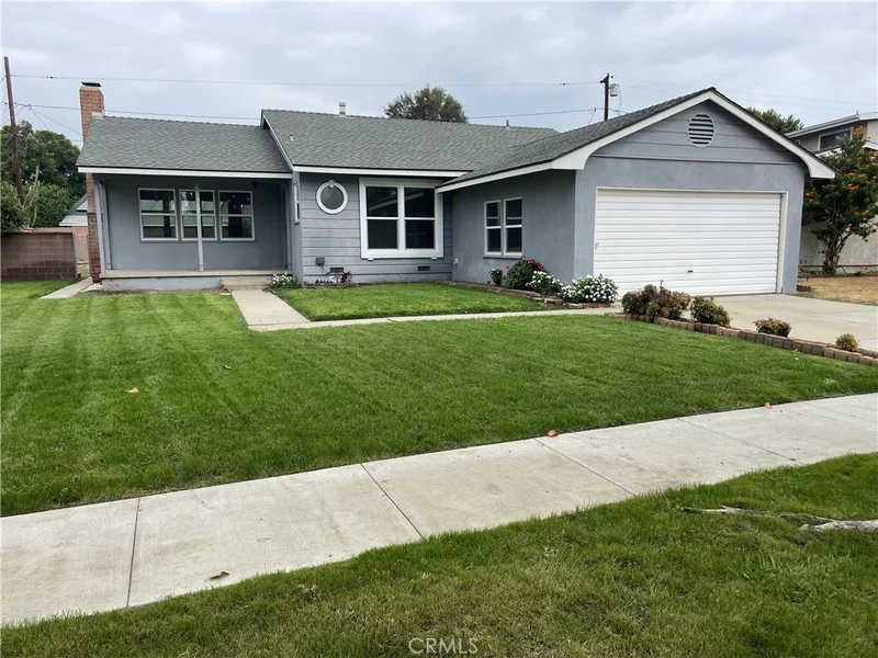 1882 Petaluma Avenue, Long Beach, CA 90815