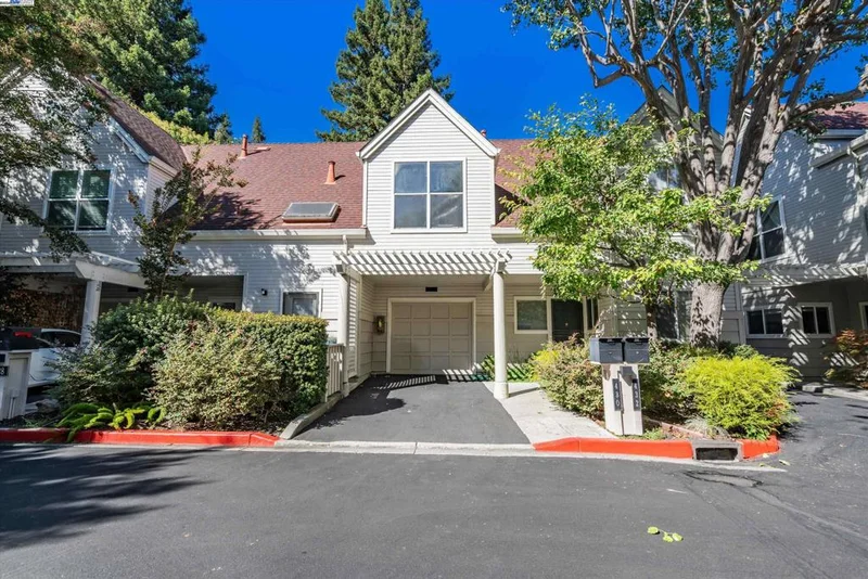 430 Medoc Ct., Mountain View, CA 94043