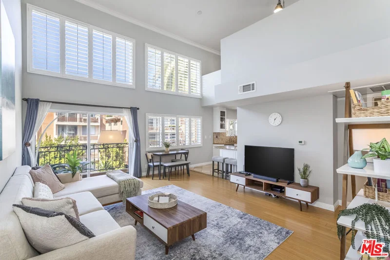1154 S Barrington Avenue 306, Los Angeles, CA 90049