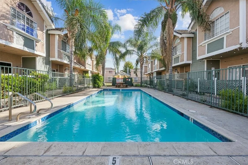8958 Burnet Avenue F2, North Hills, CA 91343