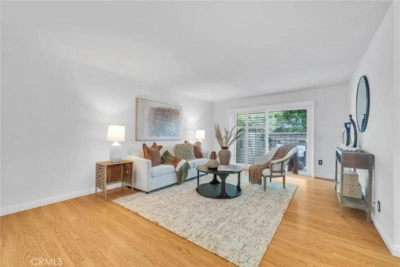 8644 Portola Court 12B, Huntington Beach, CA 92646