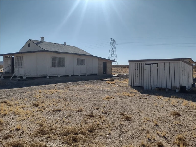 41555 Sun Rose Avenue, Lucerne Valley, CA 92356