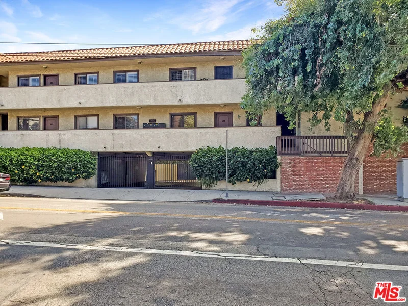 11574 Ohio Avenue 201, Los Angeles, CA 90025